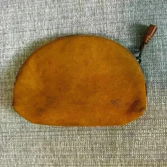 Nena & Co Mexico Collection Leather Dome Clutch - Picture 2 of 7